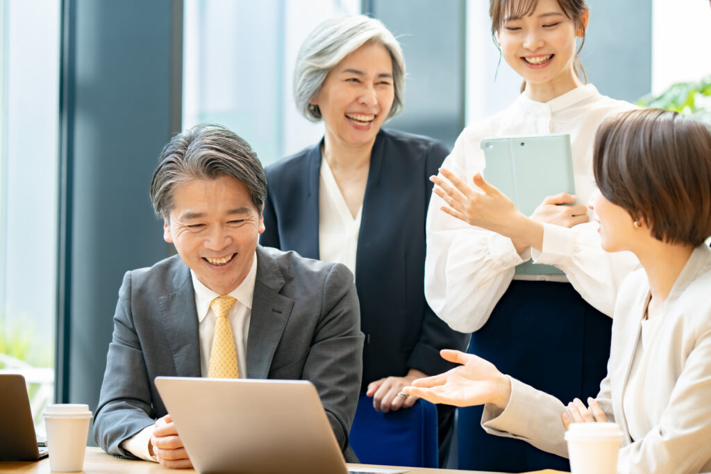 会議をしている写真【相模原市のクォンタムタッチヒーリング：ゼロハチ空間】